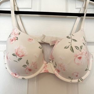 PINK Victoria’s Secret Wear Everywhere T-Shirt Lightly-lined Bra